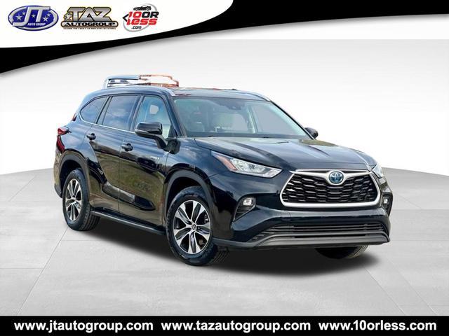 used 2020 Toyota Highlander Hybrid car, priced at $33,997