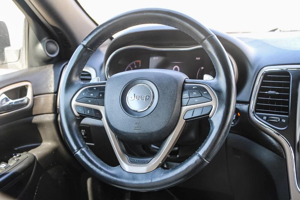 used 2017 Jeep Grand Cherokee car, priced at $11,977
