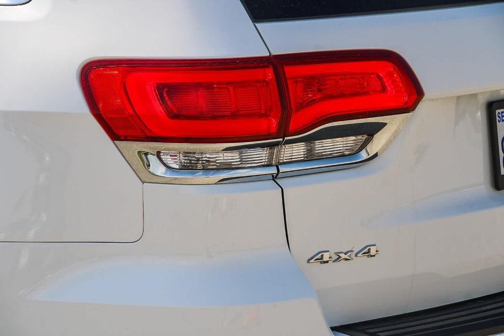 used 2017 Jeep Grand Cherokee car, priced at $11,977