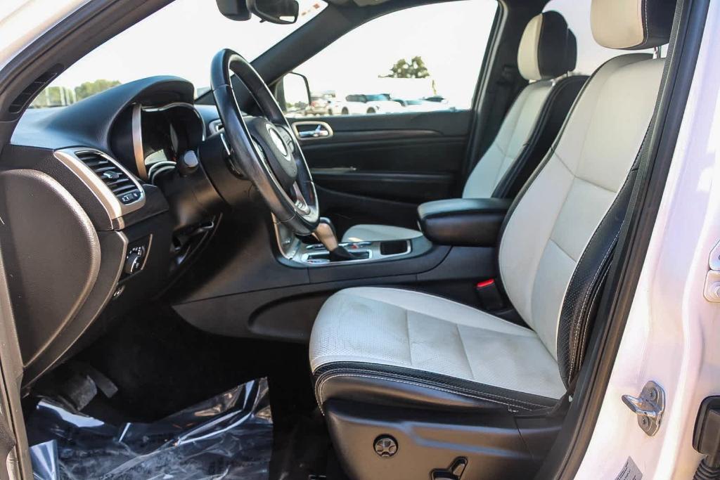 used 2017 Jeep Grand Cherokee car, priced at $14,491