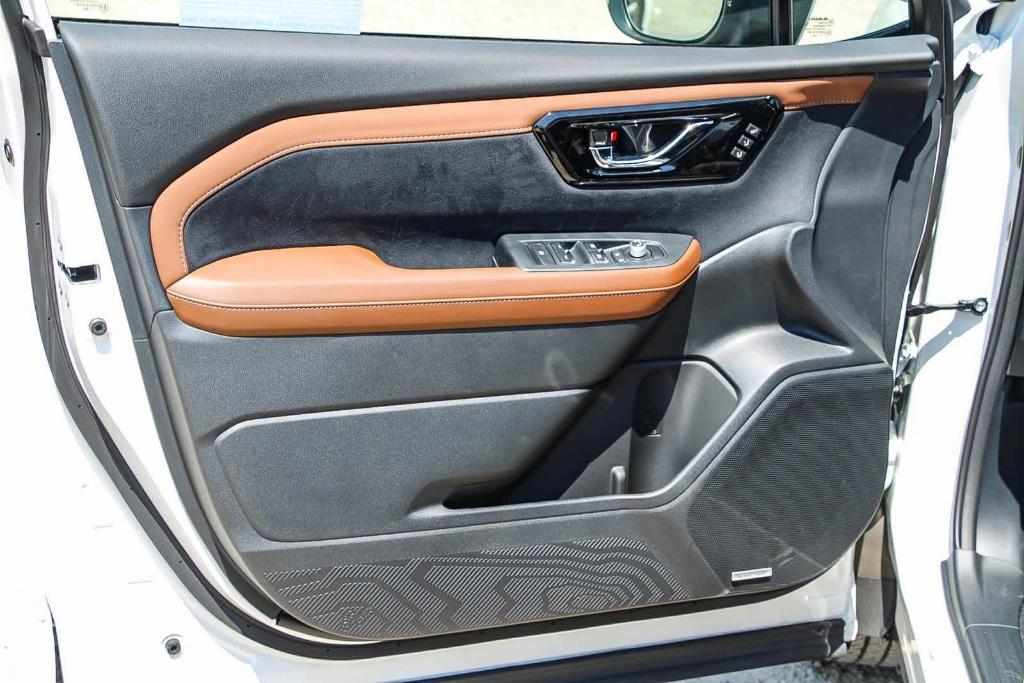 new 2025 Subaru Forester car, priced at $44,079