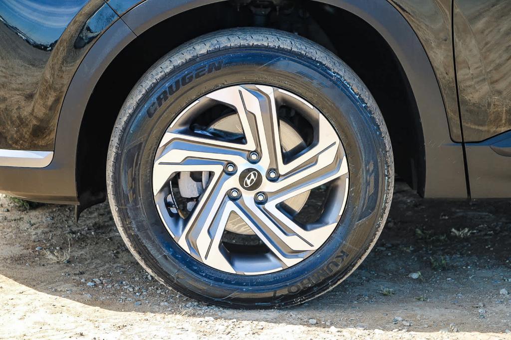 used 2023 Hyundai Santa Fe car, priced at $20,093