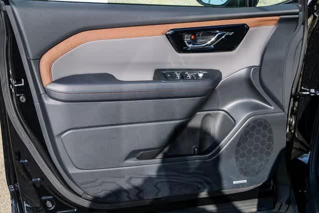 new 2025 Subaru Forester car, priced at $36,527