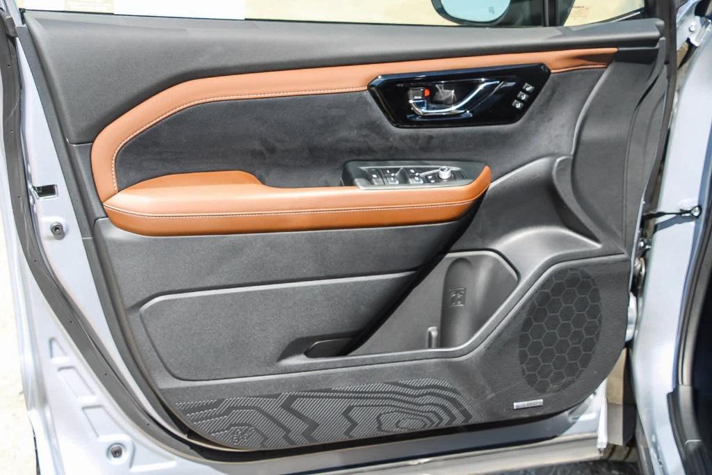 new 2025 Subaru Forester car, priced at $42,167
