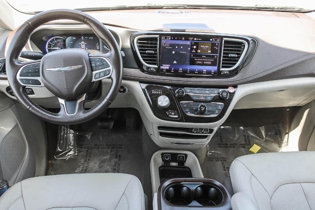 used 2021 Chrysler Pacifica Hybrid car, priced at $23,742