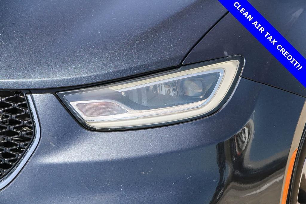 used 2021 Chrysler Pacifica Hybrid car, priced at $21,445