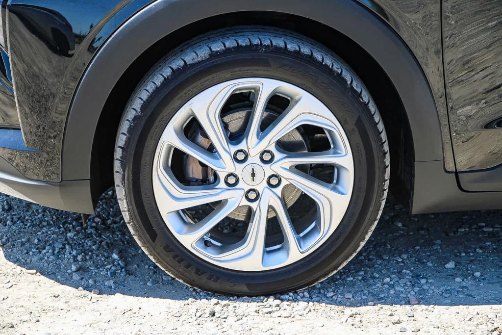 used 2023 Chevrolet Bolt EUV car, priced at $21,235