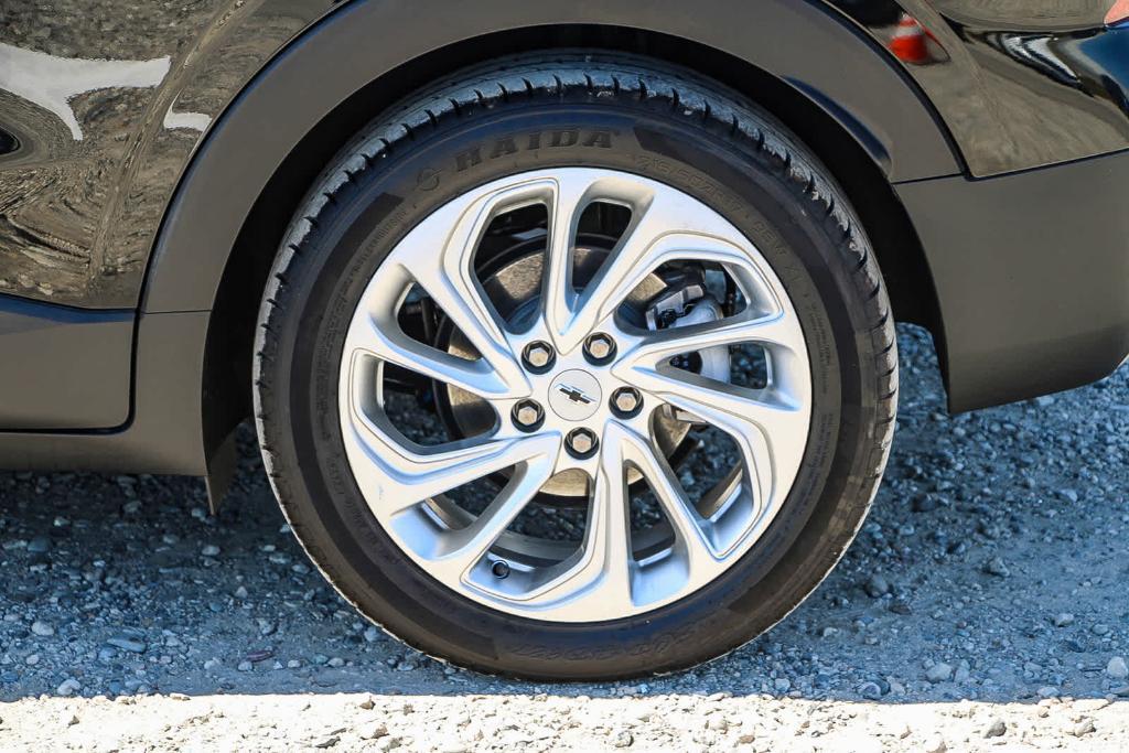 used 2023 Chevrolet Bolt EUV car, priced at $21,235