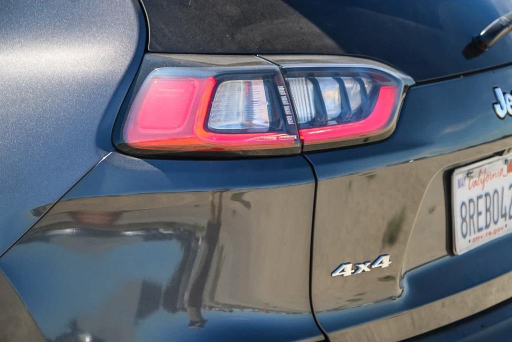 used 2019 Jeep Cherokee car, priced at $17,384