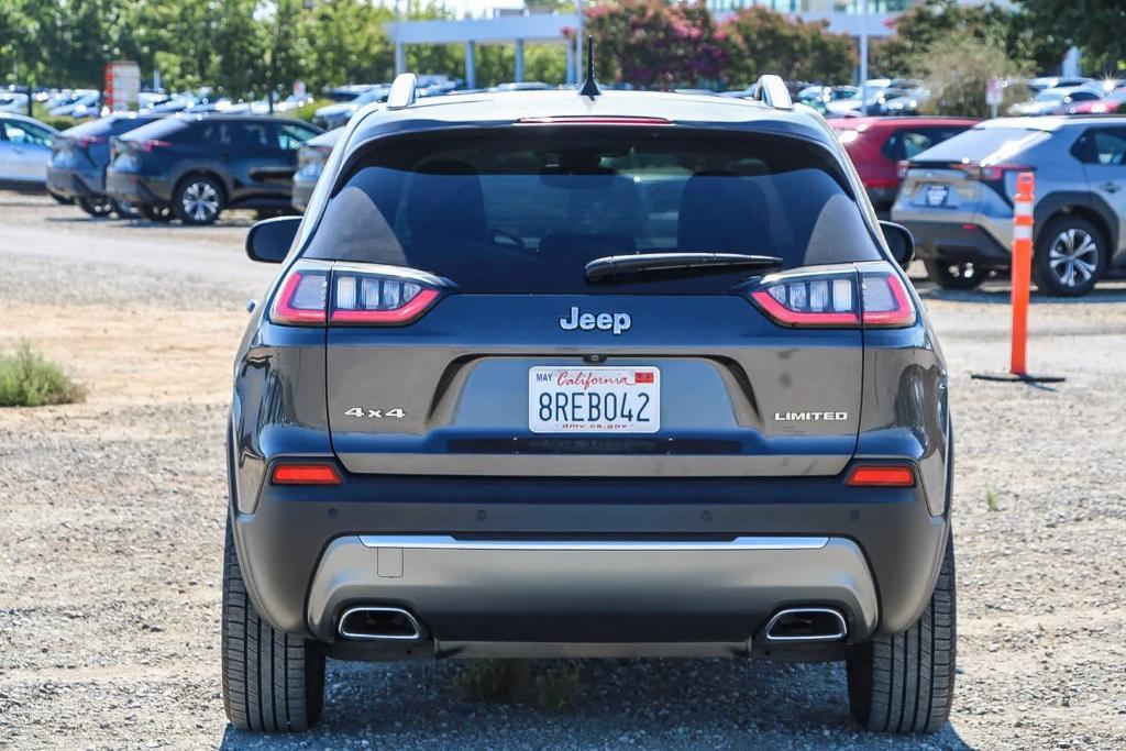 used 2019 Jeep Cherokee car, priced at $17,384