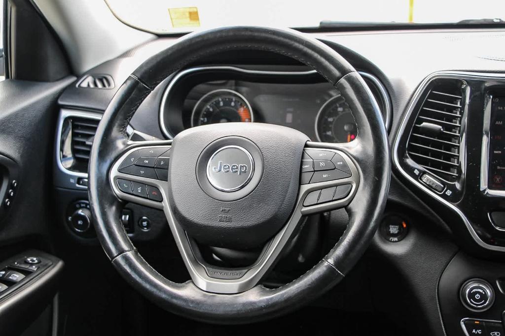 used 2019 Jeep Cherokee car, priced at $15,056