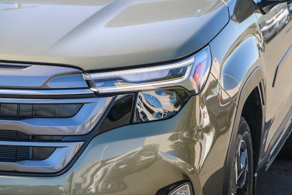 new 2025 Subaru Forester Hybrid car, priced at $43,909