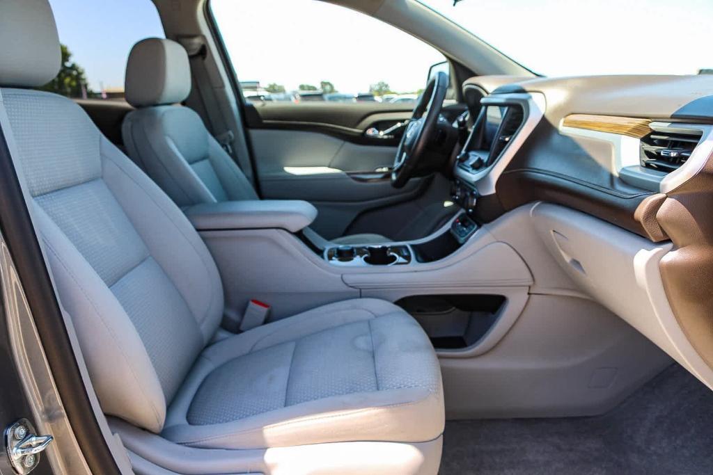 used 2022 GMC Acadia car, priced at $27,197