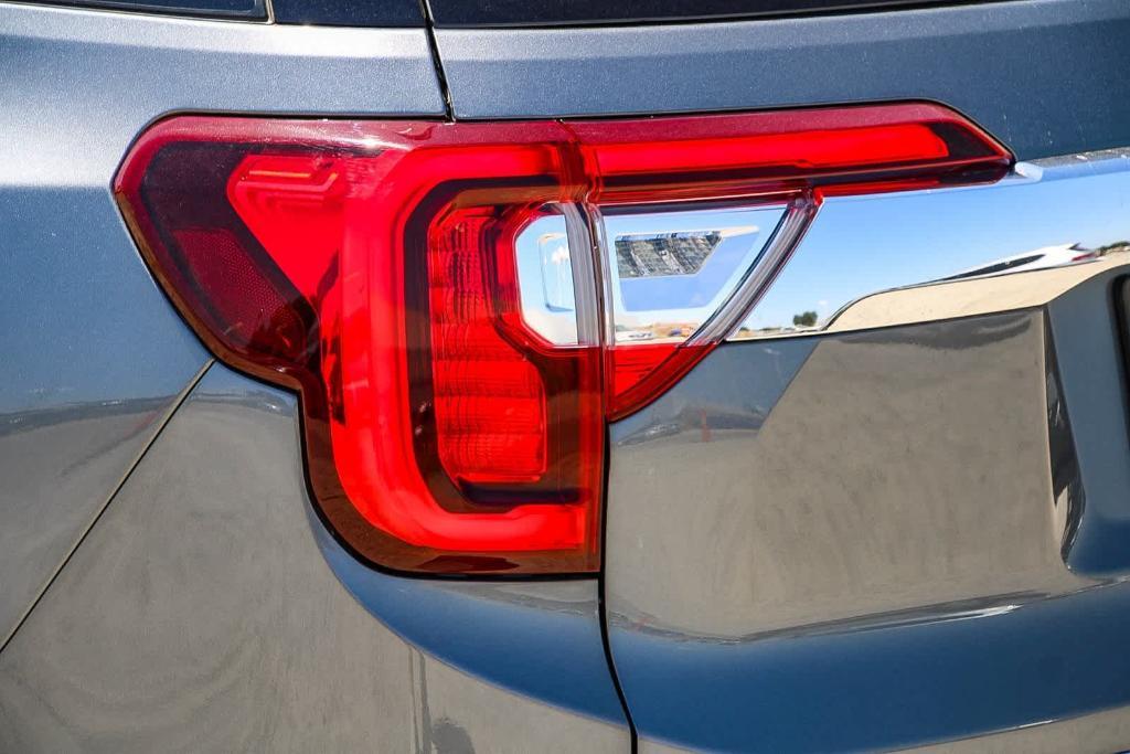 used 2022 GMC Acadia car, priced at $27,197