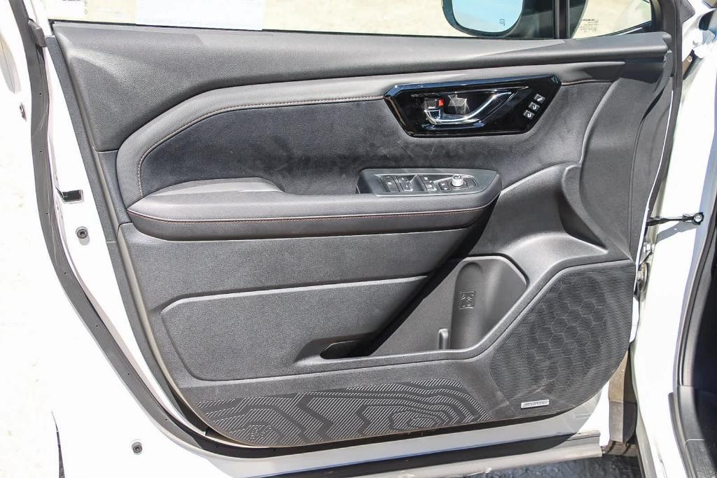 new 2025 Subaru Forester car, priced at $41,917