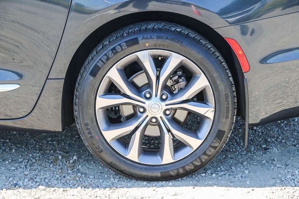 used 2019 Chrysler Pacifica car, priced at $17,354