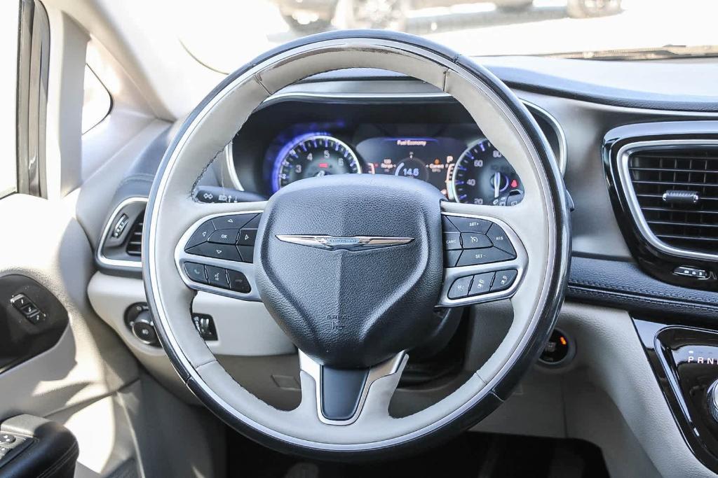 used 2019 Chrysler Pacifica car, priced at $17,354