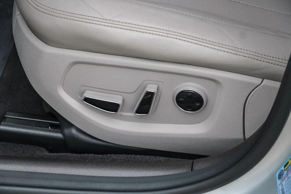 used 2017 Genesis G80 car, priced at $15,622