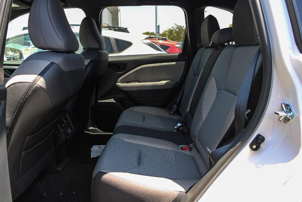 new 2025 Subaru Forester car, priced at $35,528