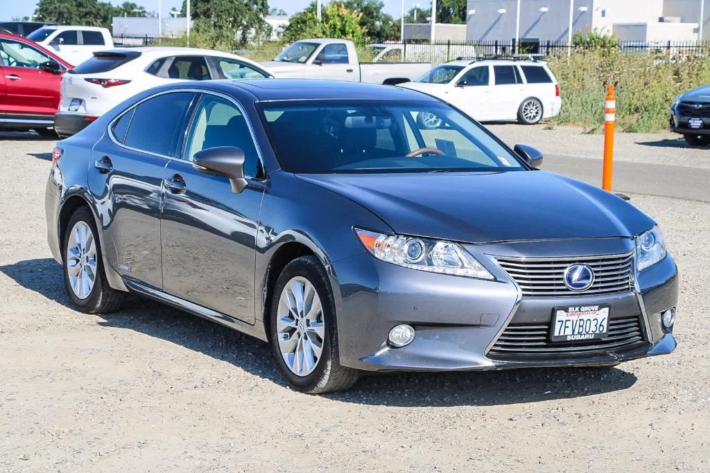 used 2014 Lexus ES 300h car, priced at $18,248