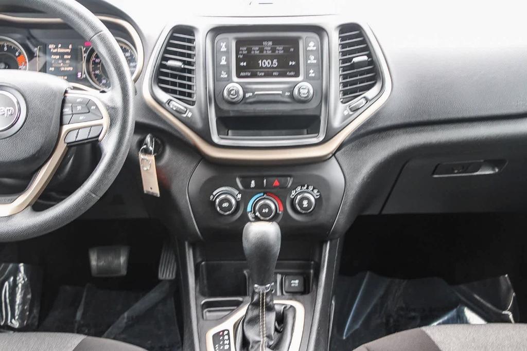 used 2018 Jeep Cherokee car, priced at $10,220