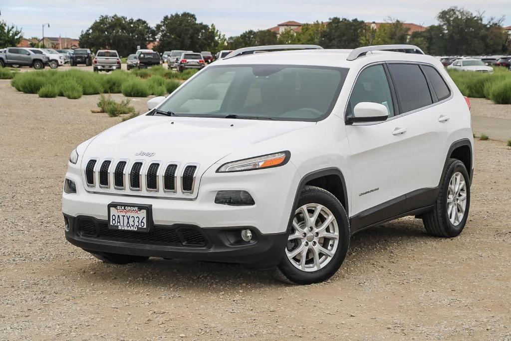 used 2018 Jeep Cherokee car, priced at $10,495