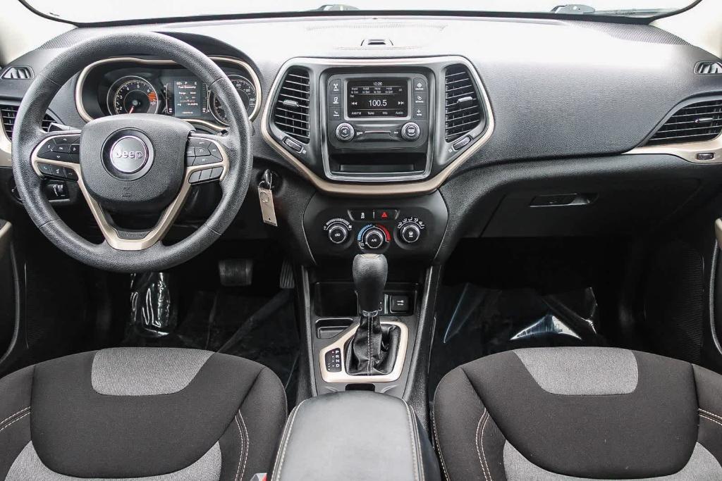 used 2018 Jeep Cherokee car, priced at $10,495