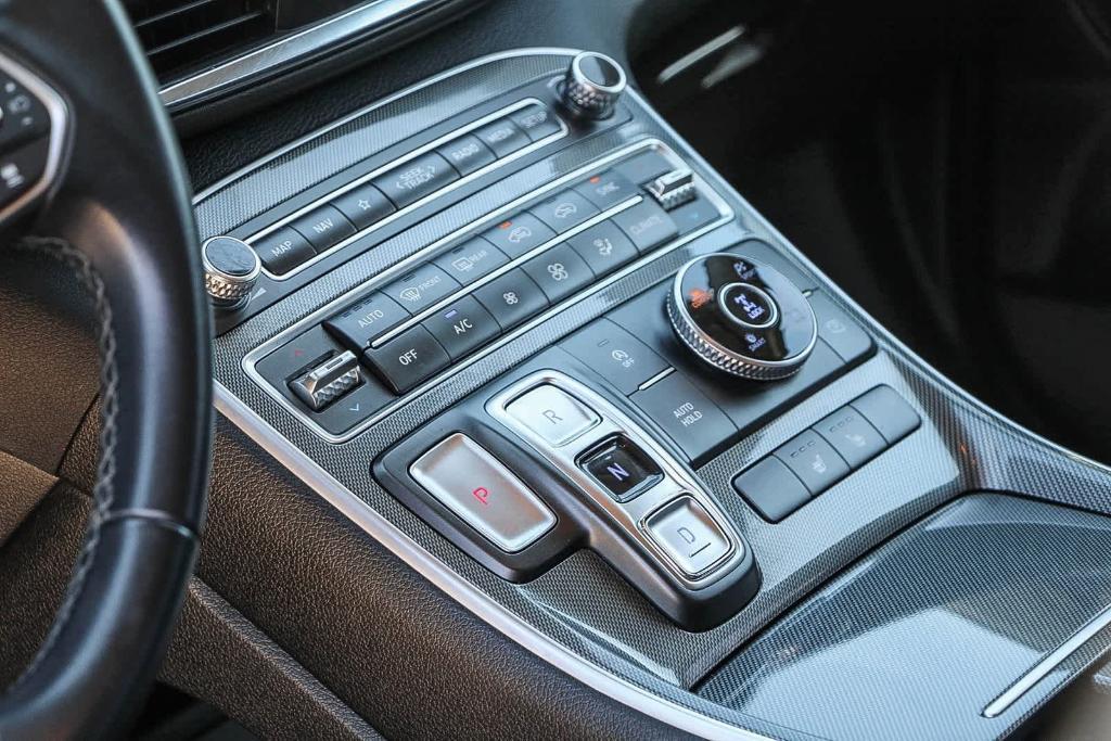 used 2023 Hyundai Santa Fe car, priced at $21,256