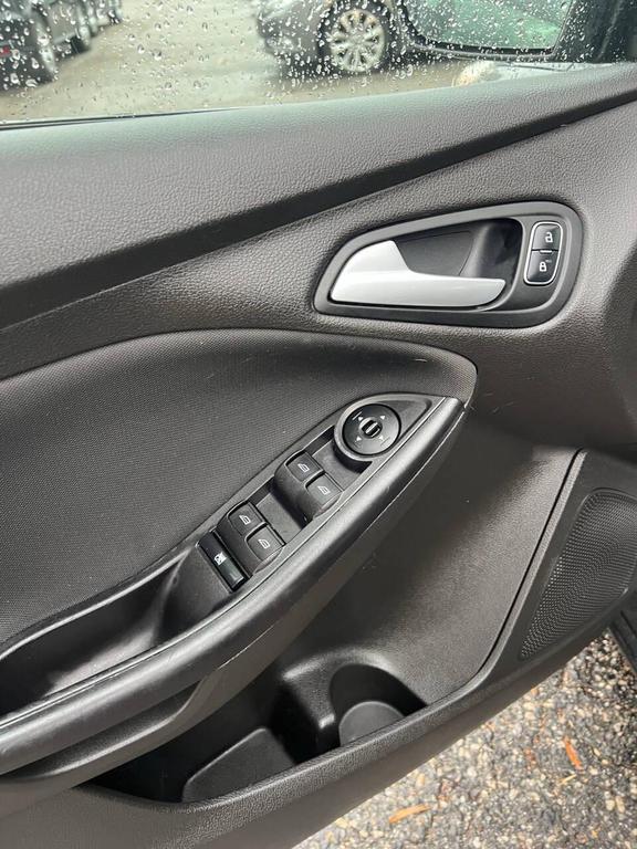 used 2016 Ford Focus car, priced at $3,599