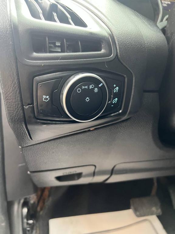 used 2016 Ford Focus car, priced at $3,599