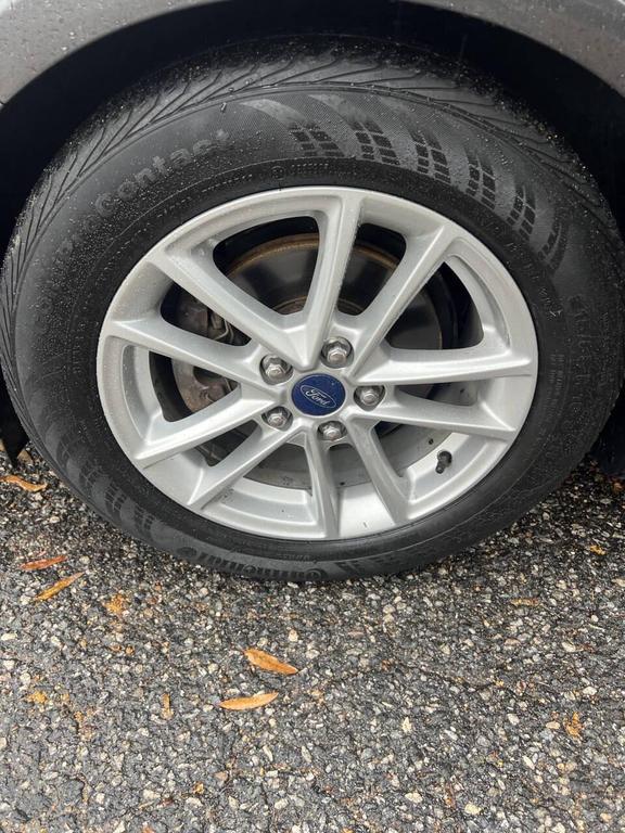 used 2016 Ford Focus car, priced at $3,599