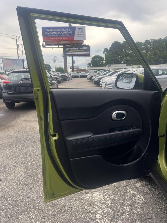 used 2015 Kia Soul car, priced at $4,955