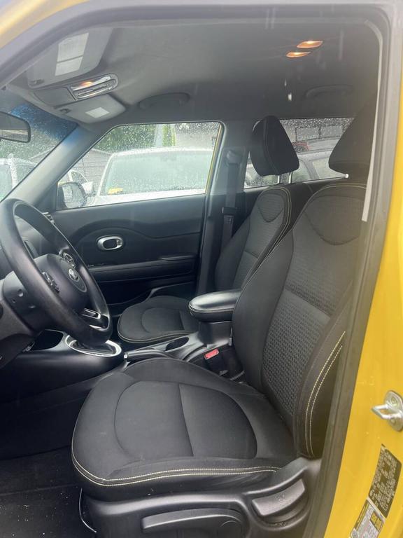 used 2015 Kia Soul car, priced at $4,995