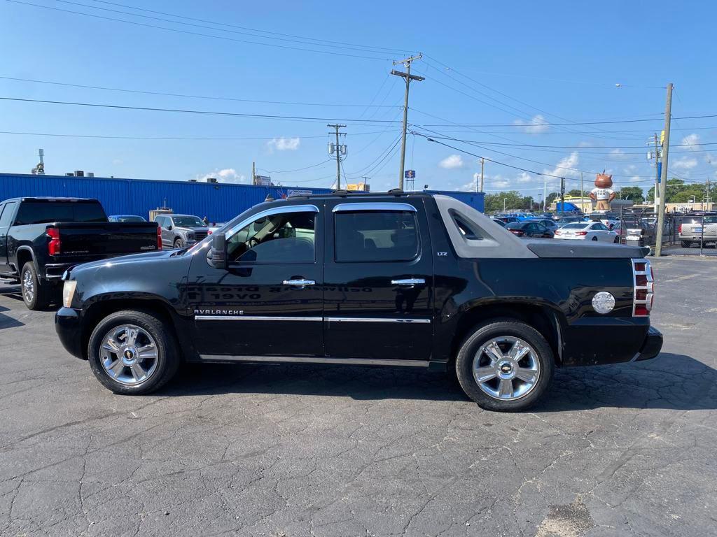 used 2010 Chevrolet Avalanche car, priced at $8,689