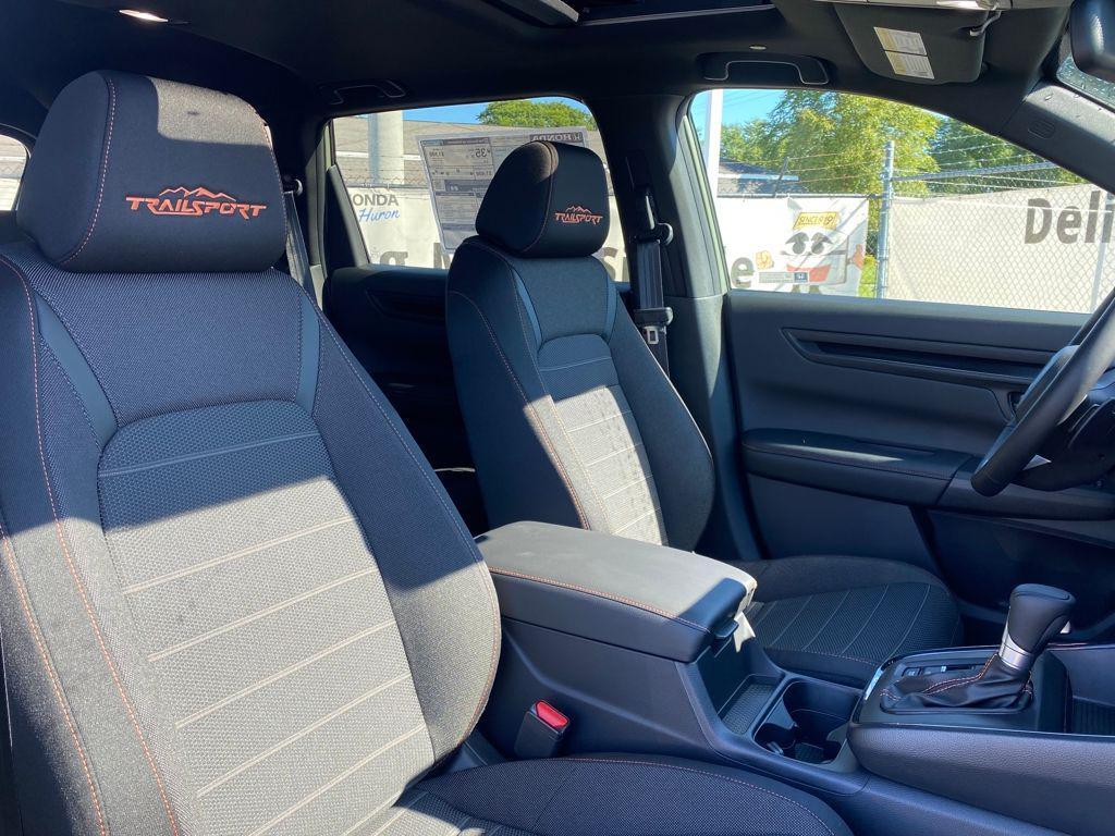 new 2026 Honda CR-V Hybrid car, priced at $40,190
