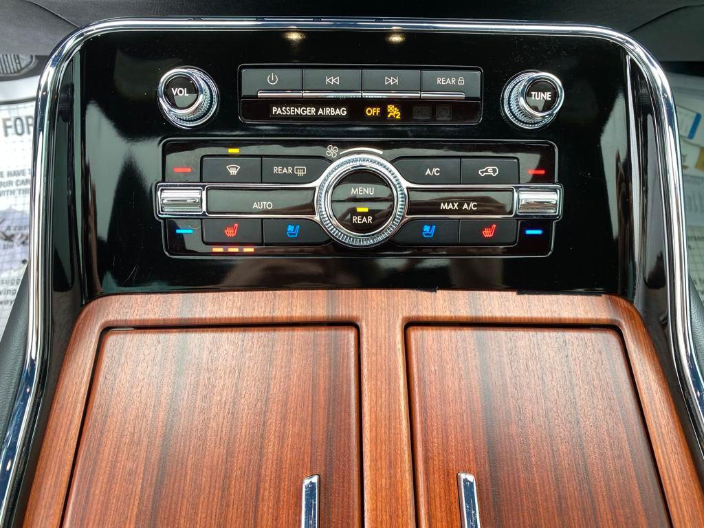 used 2024 Lincoln Navigator car, priced at $76,968