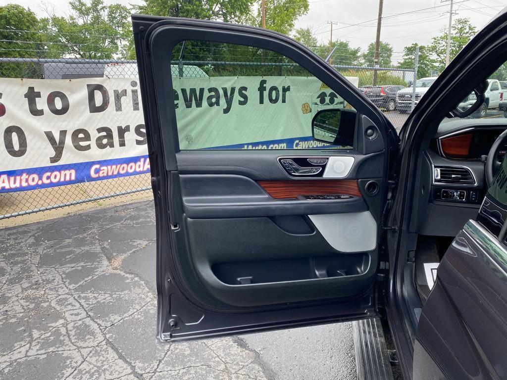 used 2024 Lincoln Navigator car, priced at $76,968