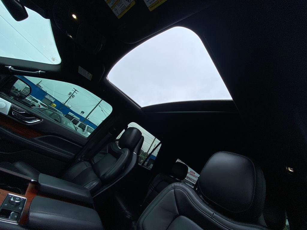 used 2024 Lincoln Navigator car, priced at $76,968