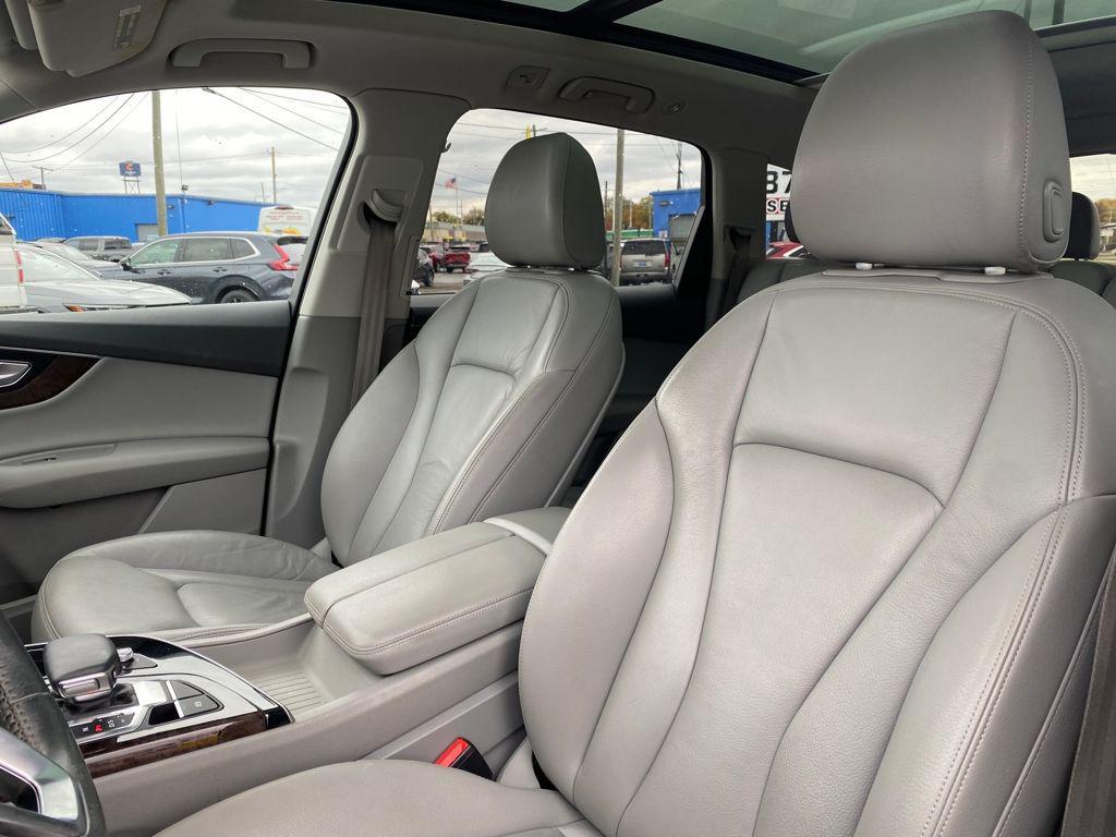 used 2017 Audi Q7 car, priced at $14,654