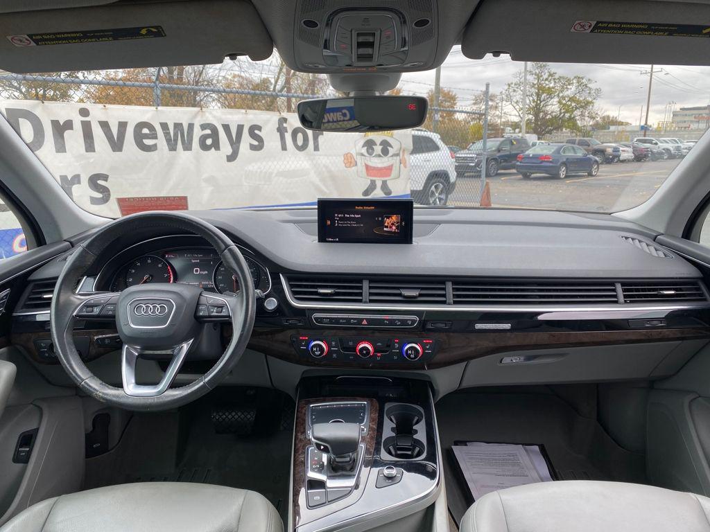 used 2017 Audi Q7 car, priced at $14,654