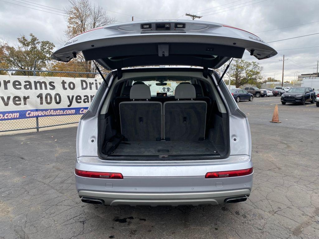 used 2017 Audi Q7 car, priced at $14,654