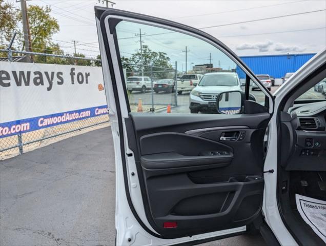 new 2025 Honda Ridgeline car, priced at $43,690