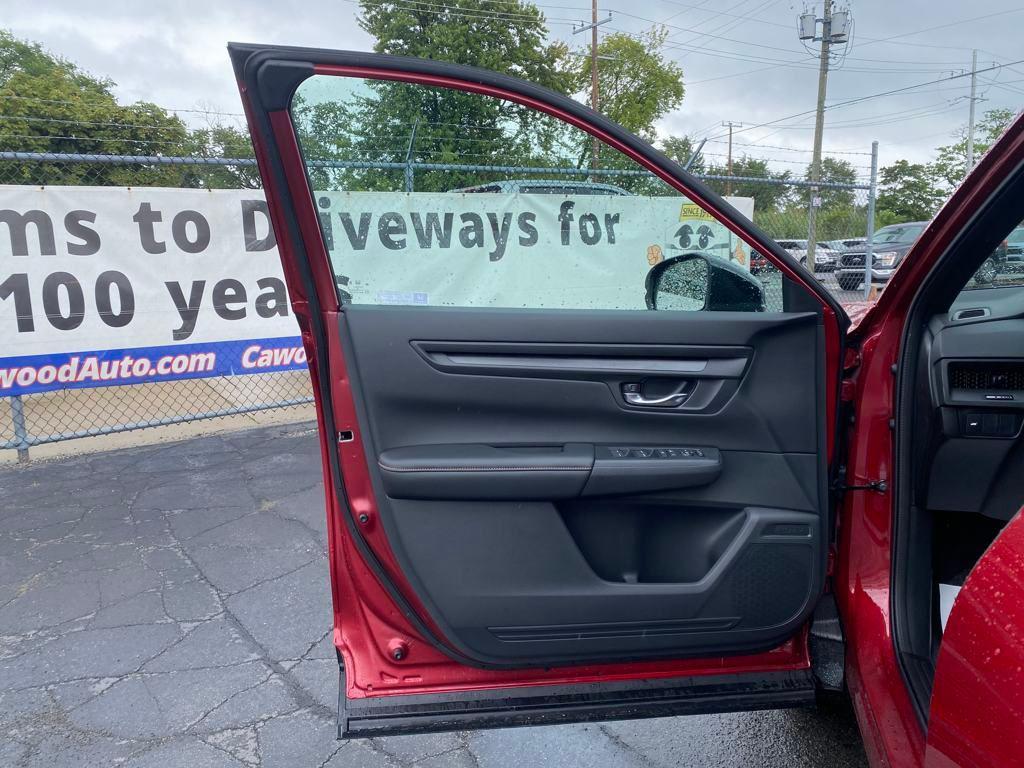 new 2026 Honda CR-V Hybrid car, priced at $39,990