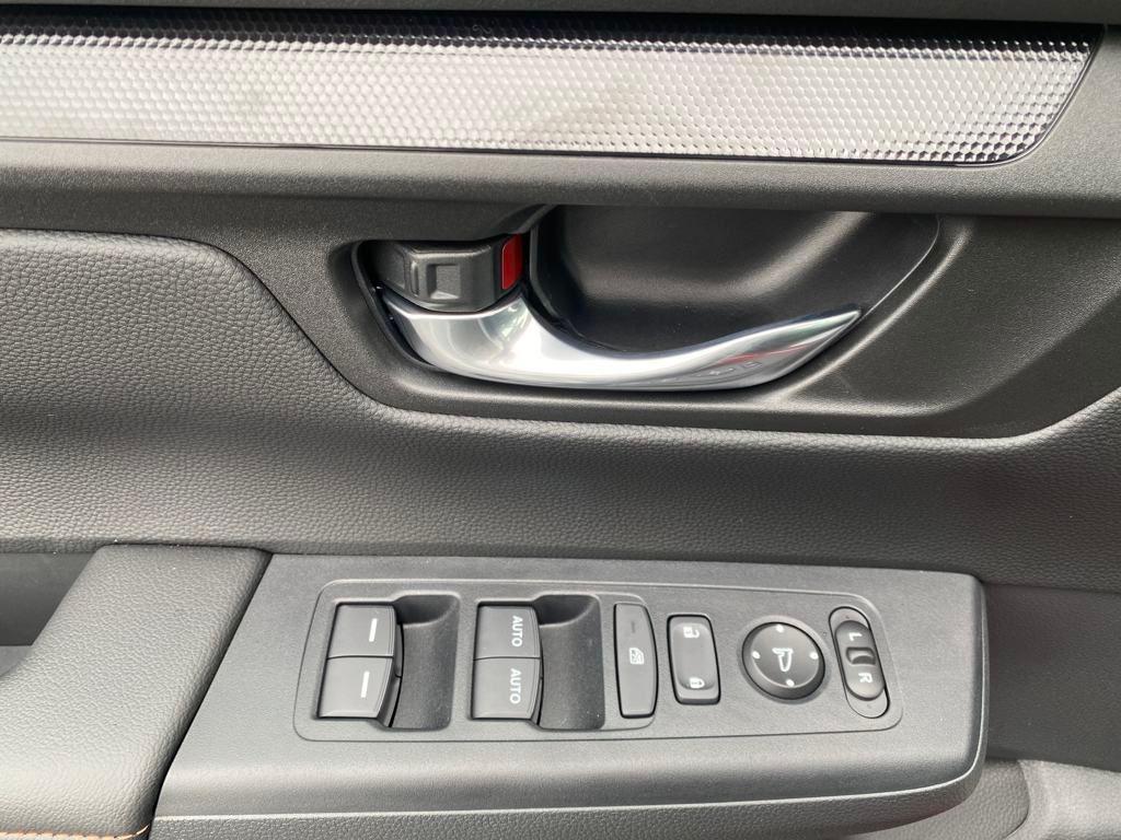 new 2026 Honda CR-V Hybrid car, priced at $39,990