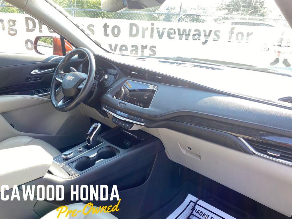 used 2021 Cadillac XT4 car, priced at $25,131