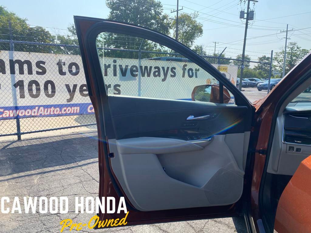 used 2021 Cadillac XT4 car, priced at $25,131