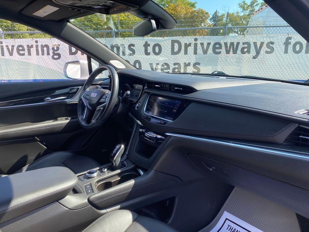 used 2020 Cadillac XT5 car, priced at $20,868