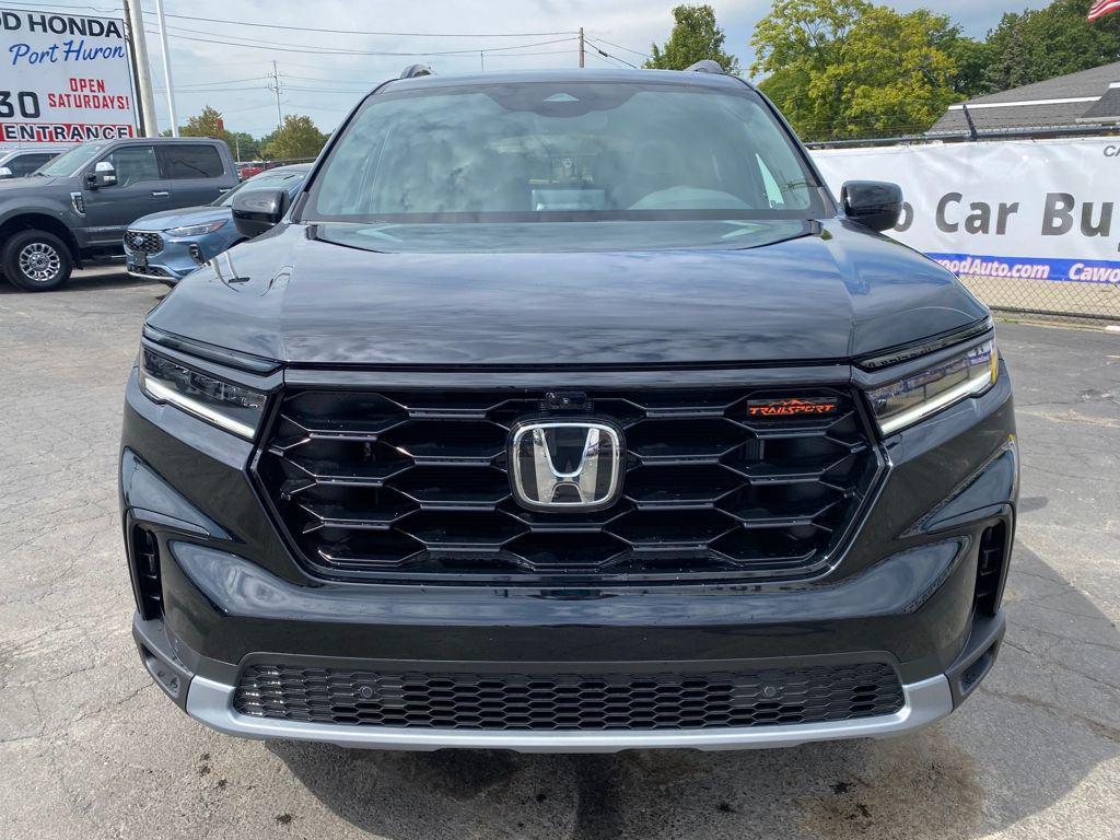 new 2025 Honda Pilot car, priced at $48,990