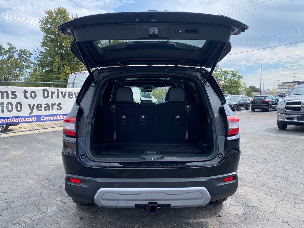 new 2025 Honda Pilot car, priced at $48,990