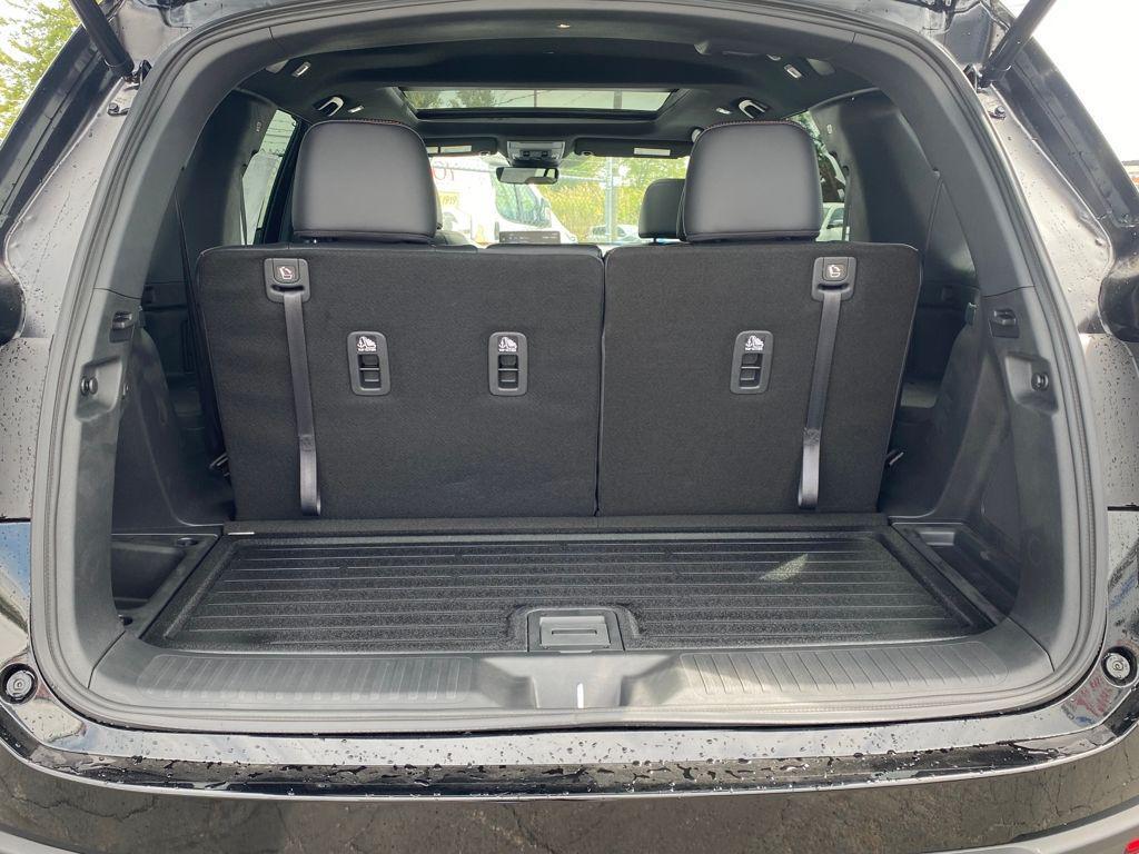 new 2025 Honda Pilot car, priced at $48,990